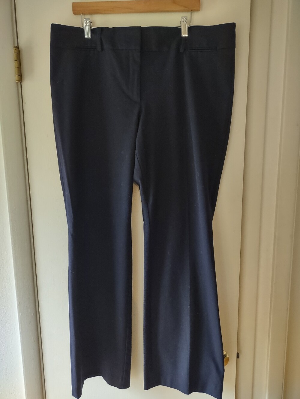 LOFT Ann Taylor Women’s Size 16 Black Dress Pants Boot Cut Trouser Stretch